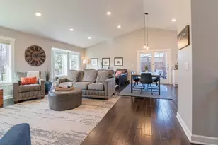 676 N Hay Lake Rd, Eagan, MN 55123 - Photo 8