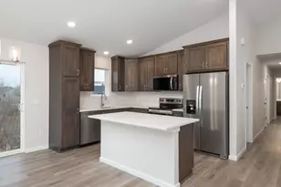 648 Hawthorne Ln, Watertown, MN 55388 - Photo 14