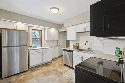 802 Mound Street, Saint Paul, MN 55106 - Photo 8