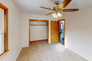 545 2nd Ave SE, Wells, MN 56097 - Photo 8