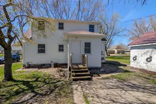 545 2nd Ave SE, Wells, MN 56097 - Photo 28