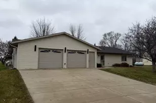 454 Main Street NW, Evansville, MN 56326 - Photo 8