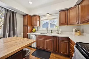 1422 Northway Ct, Saint Cloud, MN 56303 - Photo 10