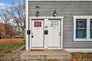 37 King St E, Saint Paul, MN 55107 - Photo 2