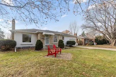 2908 30th Avenue NE, Saint Anthony, MN 55418 - Photo 2