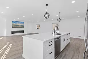 8011 Elbe St, Circle Pines, MN 55014 - Photo 16