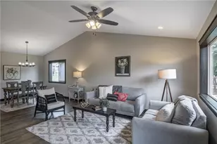 230 S Chestnut St, Ellsworth, WI 54011 - Photo 12