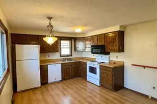 291 E 1st St, Morton, MN 56270 - Photo 6