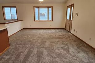 1009 1st Ave SW, Austin, MN 55912 - Photo 4