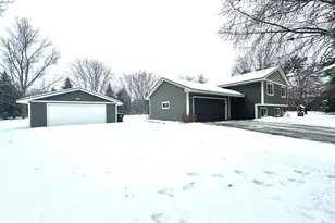 762 Oak Ln, Circle Pines, MN 55014 - Photo 2