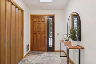 306 Floral Dr W, Shoreview, MN 55126 - Photo 8