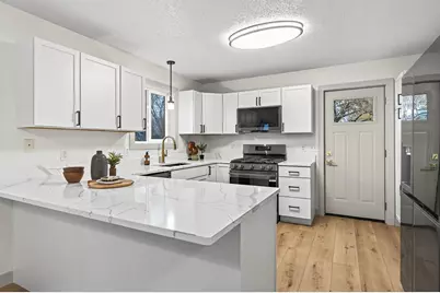 273 Butler Avenue E, West Saint Paul, MN 55118 - Photo 1