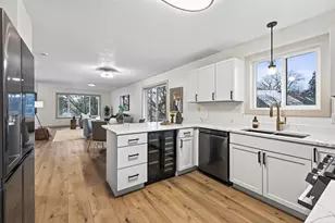 273 Butler Ave E, West Saint Paul, MN 55118 - Photo 12