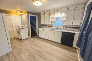 606 W Main St, Marshall, MN 56258 - Photo 14