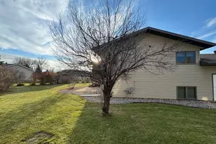 1511 Westmore Ave, Wahpeton,  58075 - Photo 10