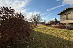 1511 Westmore Ave, Wahpeton,  58075 - Photo 8