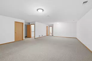 624 O'Brien Pkwy, Belle Plaine, MN 56011 - Photo 16