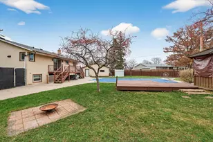 8657 Ironwood Trail N, Lake Elmo, MN 55042 - Photo 2