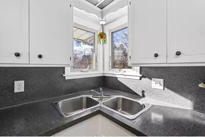 8657 Ironwood Trail N, Lake Elmo, MN 55042 - Photo 12