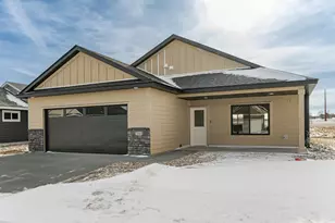 2011 Douglas Trl Dr SE, Pine Island, MN 55963 - Photo 2