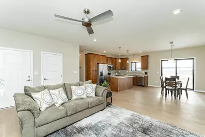 2011 Douglas Trail Drive SE, Pine Island, MN 55963 - Photo 10