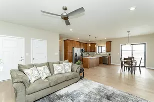 2011 Douglas Trl Dr SE, Pine Island, MN 55963 - Photo 10