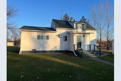 514 Adams Avenue SW, Red Lake Falls, MN 56750 - Photo 1