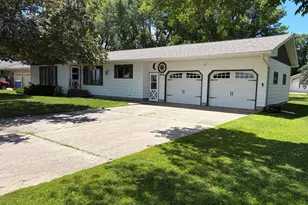 514 Fir Ave, Westbrook, MN 56183 - Photo 2