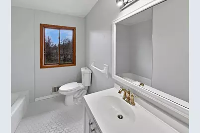 3806 Hampshire Avenue N, Crystal, MN 55427 - Photo 6