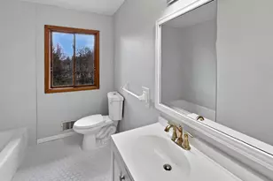 3806 Hampshire Ave N, Crystal, MN 55427 - Photo 6