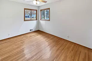 3806 Hampshire Ave N, Crystal, MN 55427 - Photo 4