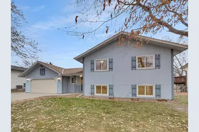 8232 Sumter Avenue N, Brooklyn Park, MN 55445 - Photo 8