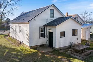 556 5th Ave, Calumet, MN 55716 - Photo 2