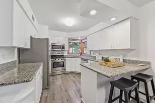 3916 Thomas Ave S, Minneapolis, MN 55410 - Photo 12