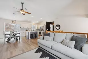 11876 N Meadow Curve, Lindstrom, MN 55045 - Photo 8