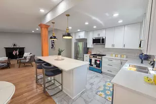 12209 Woodbine Rd, Hopkins, MN 55305 - Photo 10