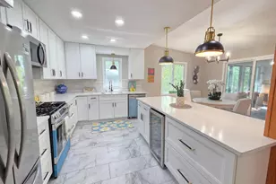 12209 Woodbine Rd, Hopkins, MN 55305 - Photo 2