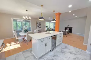 12209 Woodbine Rd, Hopkins, MN 55305 - Photo 6