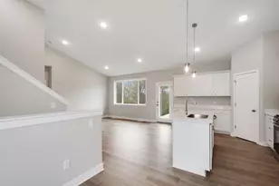 2189 Westpointe Dr, Hastings, MN 55033 - Photo 2