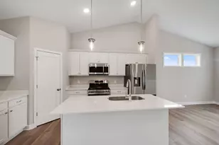 2189 Westpointe Dr, Hastings, MN 55033 - Photo 4