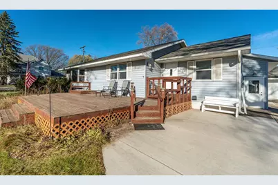 406 W Main Street, Battle Lake, MN 56515 - Photo 2