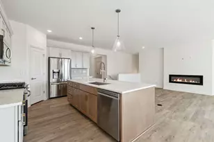 17763 Ellsworth Dr, Lakeville, MN 55044 - Photo 14