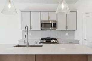 17763 Ellsworth Dr, Lakeville, MN 55044 - Photo 12