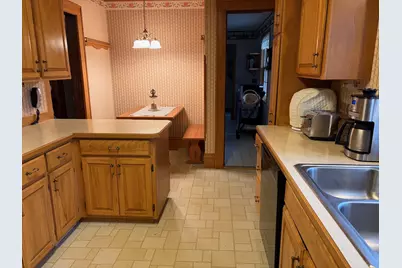 724 S Marshall Avenue, Litchfield, MN 55355 - Photo 12