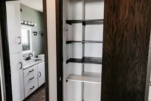 208 Powers Ave N, Alden, MN 56009 - Photo 12