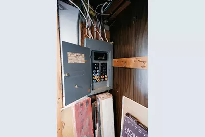 208 Powers Avenue N, Alden, MN 56009 - Photo 56