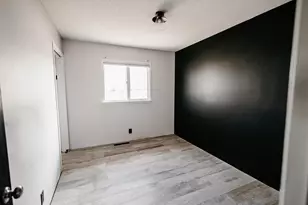 208 Powers Ave N, Alden, MN 56009 - Photo 10