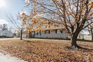 208 Powers Ave N, Alden, MN 56009 - Photo 44