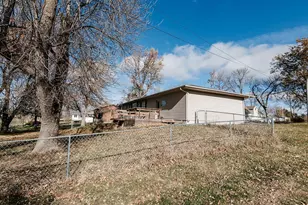 208 Powers Ave N, Alden, MN 56009 - Photo 42