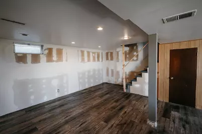 208 Powers Avenue N, Alden, MN 56009 - Photo 46